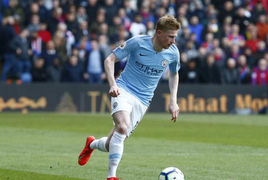 篮球湖人球员赛后接受媒体采访