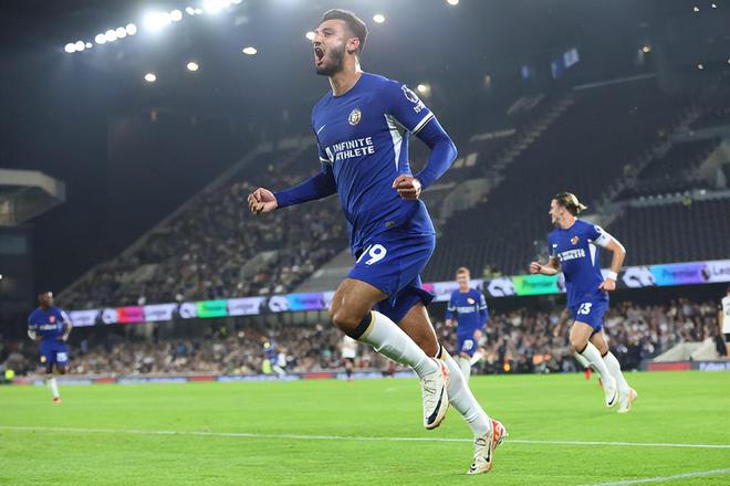 申花与津门虎历史共计交手47次，战绩为20胜17平10负